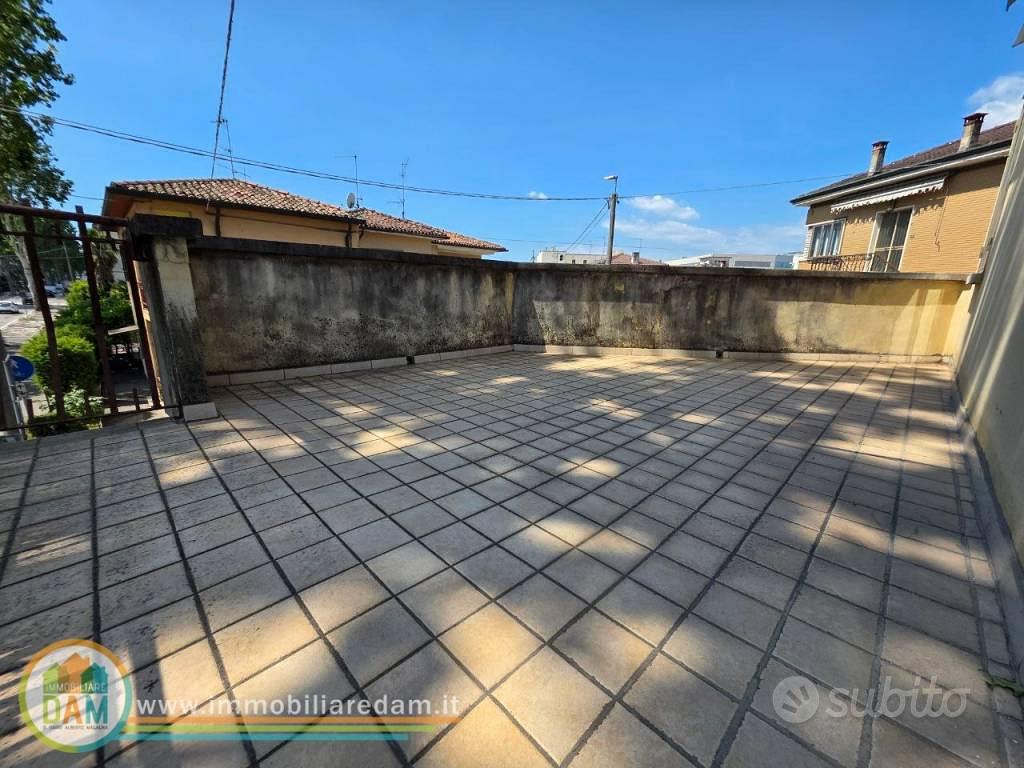 Appartamento di 92 m² con 3 locali e box auto a Vi - Altro