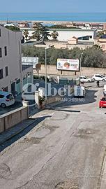 6 vani in zona centrale AC/102