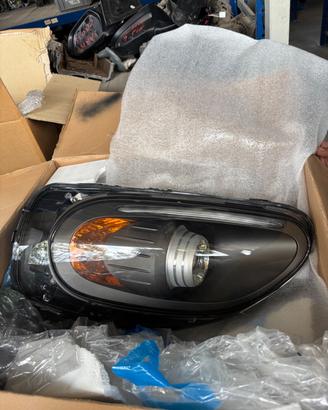 Fanale Faro Anteriore destro Ferrari 599