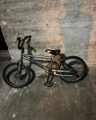 Bicicletta Bmx