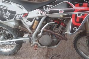 Moto Husqvarna TE 250 4T