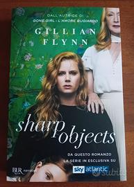 Libro "Sharp Objects" di Gillian Flynn