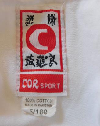 KIMONO PER KARATE- ARTE MARZIALE