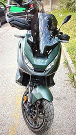 Honda x adv