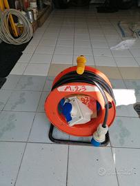 Avvolgicavo con cavo industriale 23 metri monofase