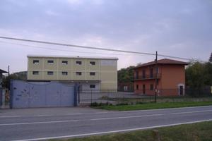 Vendesi Capannone in Lenta (VC)