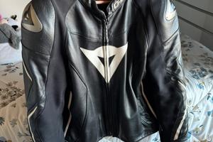 Giubbotto Dainese in pelle taglia 52