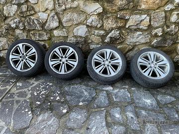 Cerchi in lega + gomme 4 stagioni