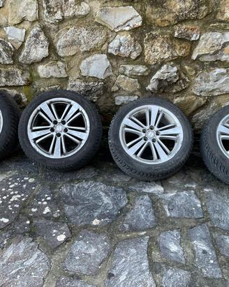 Cerchi in lega + gomme 4 stagioni