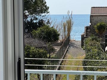 Villammare a 30 m dal mare nuovissima casa vacanze