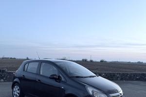 Opel Corsa 1.2 5 porte