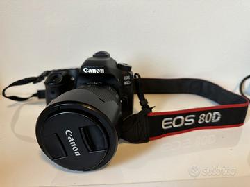 Canon 80D con 18-135 mm