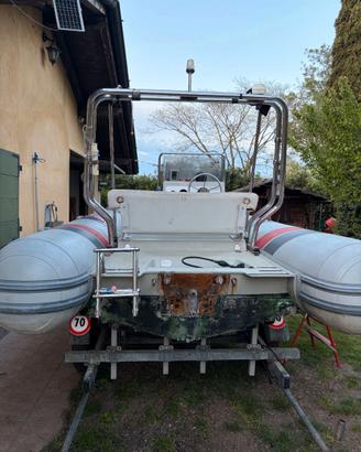 Gommone Capelli 490, carrello Ellebi senza motore