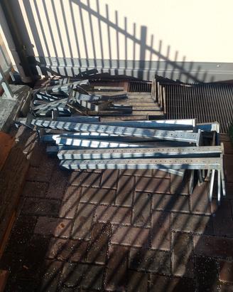 staffe in ferro zincato 