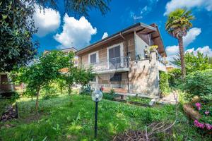 VILLA SINGOLA A VOLVERA