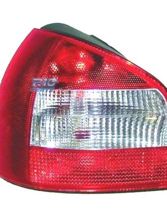 FANALE SINISTRO AUDI A3 8L 00-03 CON NEBBIA