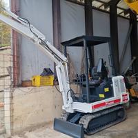 MINIESCAVATORE BOBCAT 220
