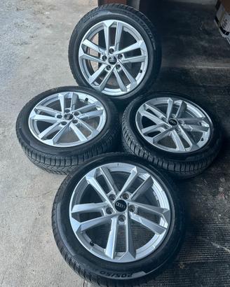 4 cerchi originali Audi 17 + gomme Pirelli INV.