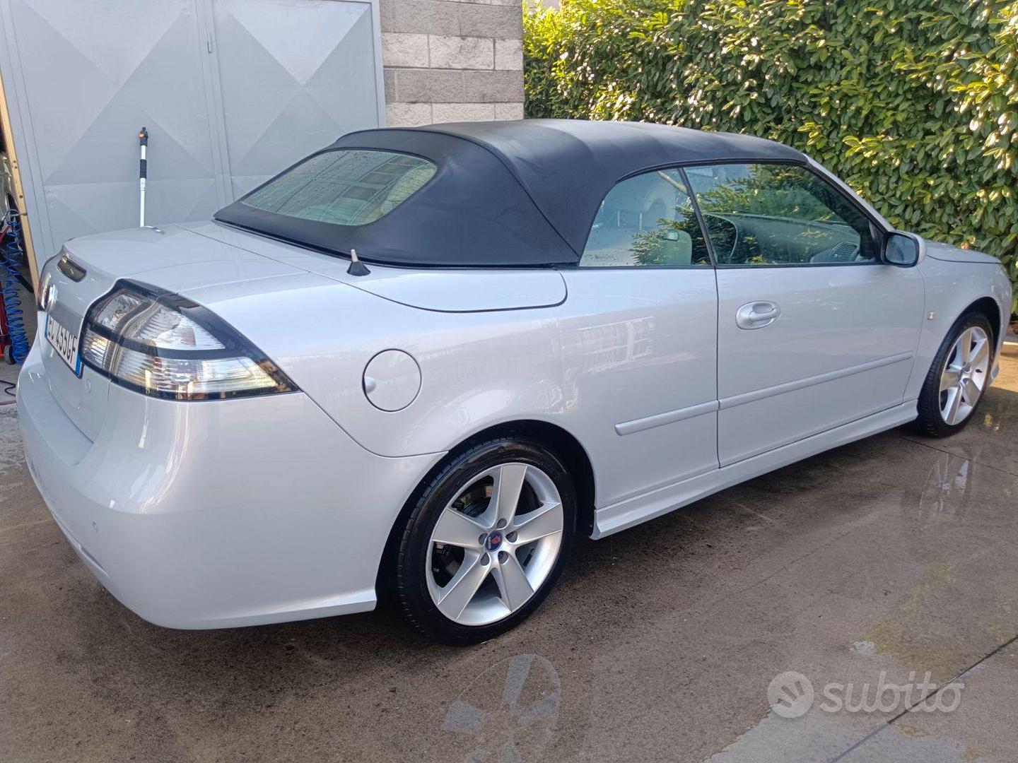 Saab 9-3 2010 photo 2