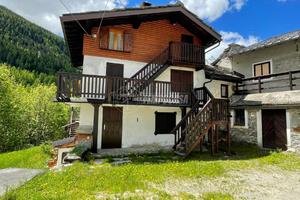 SOLUZIONE INDIPENDENTE A DUE PASSI DAL LAGO