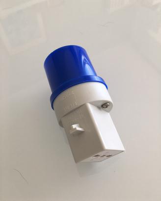 Adattatore per presa civile