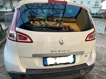 Renault scenic 2010