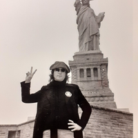 Immagine di John Lennon a New York su cartolina