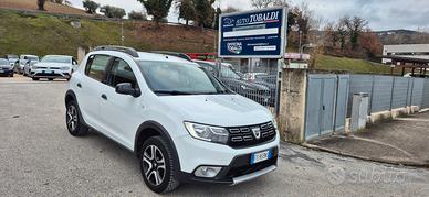 Dacia Sandero Stepway Turbo GPL 90 CV NEOPATENTATI