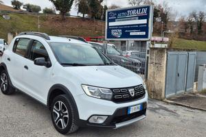 Dacia Sandero Stepway Turbo GPL 90 CV NEOPATENTATI