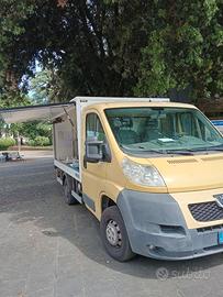 Furgone Peugeot isotermico