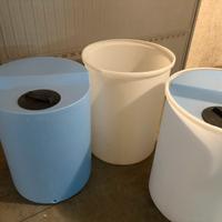 Contenitori prodotti per piscine ph + cloro