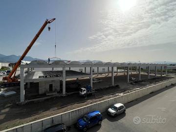 Immobile di 1360 m² con 1 locale a Marigliano