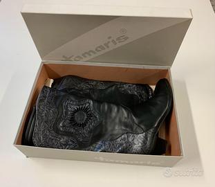 Stivali in pelle neri Tamaris