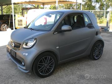 SMART ForTwo 70 1.0 Automatica BRABUS 17" Navi