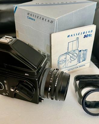 Hasselblad 501 C con prisma PM90 scatole e manuale