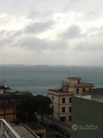 Bilocale arredato vista mare