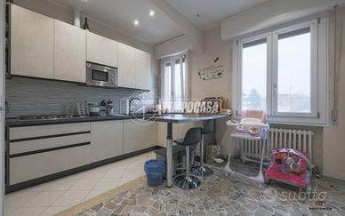 QUADRILOCALE AL PIANO TERRA CON GIARDINO PRIVATO