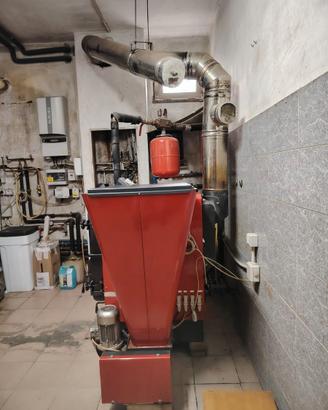 stufa a pellet multicombustibie  pellet, nocciolin