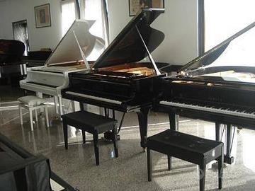 Pianoforte Yamaha C5/G5