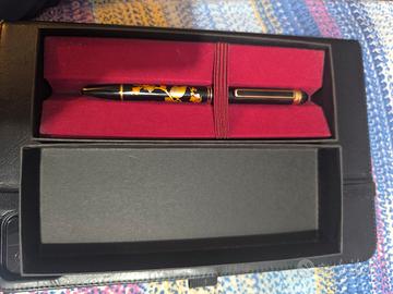 Platinum Double R3 Action della serie Modern Maki