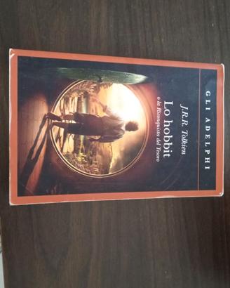 libro lo hobbit o la riconquista del tesoro j.r.r.