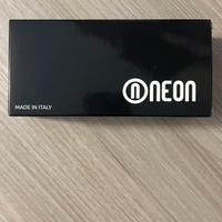 Occhiali da sole neon