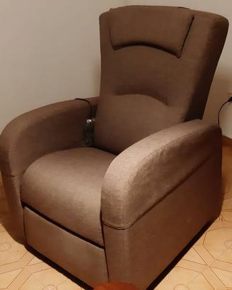 Poltrona relax reclinabile e alza persona