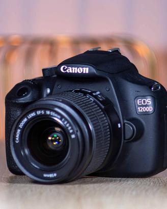 Canon EOS 1200D + EF-s 18-55mm III - Perfetta