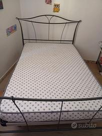 Letto ferro battuto una piazza e mezza