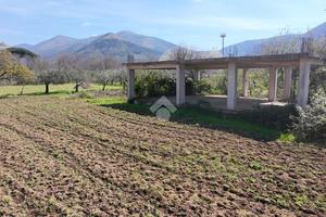 RUSTICO A SANTA MARIA A VICO