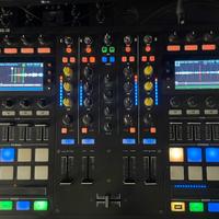 traktor s8