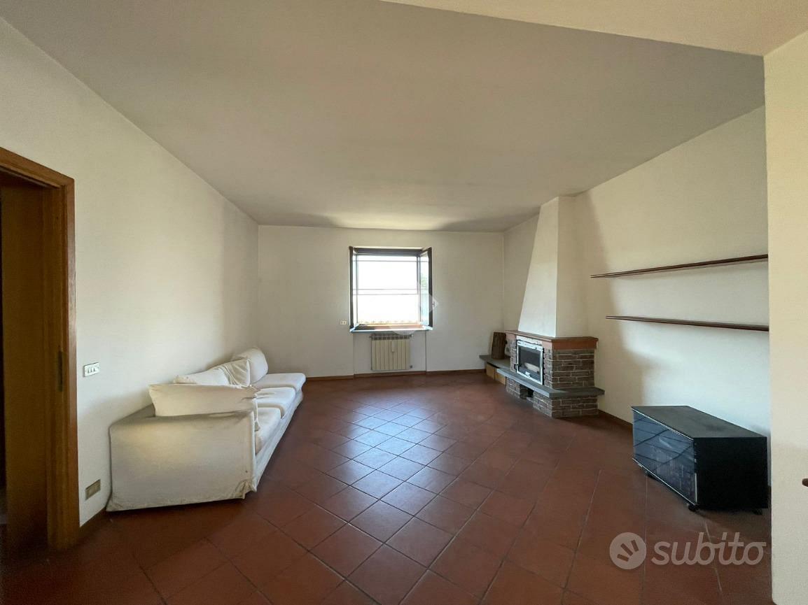 VILLA SINGOLA A NOVARA - Vista 6