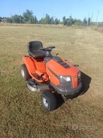Trattore Tagliaerba Husqvarna 