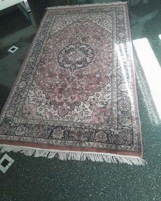 tappeto di manifattura indiana in stile agra 212 x
